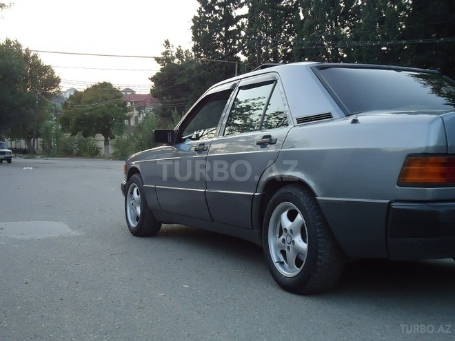 Mercedes 190 1992, 210,000 km - 2.0 l - Bakı