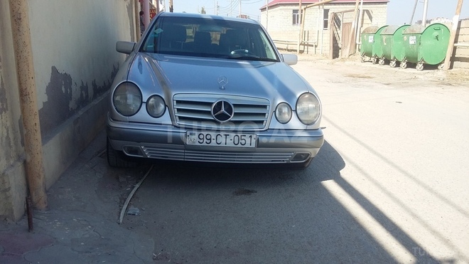 Mercedes E 200 1998, 265,040 km - 2.0 l - Bakı