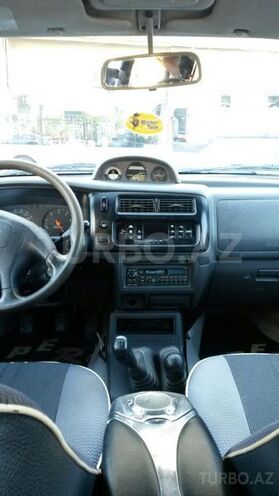 Mitsubishi L200 2003, 190,000 km - 2.5 l - Bakı