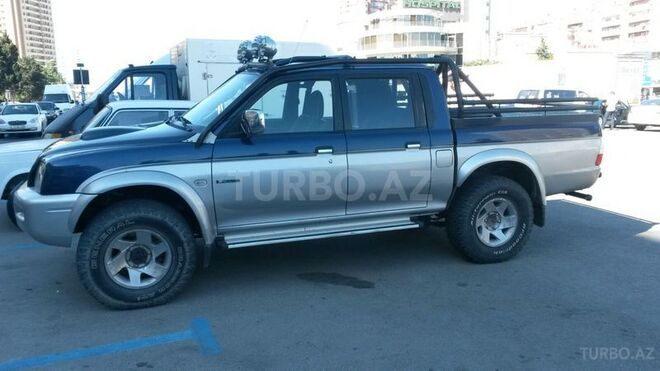 Mitsubishi L200 2003, 190,000 km - 2.5 l - Bakı