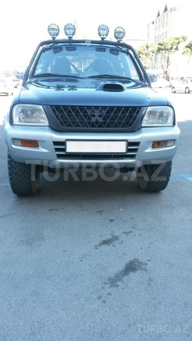 Mitsubishi L200 2003, 190,000 km - 2.5 l - Bakı