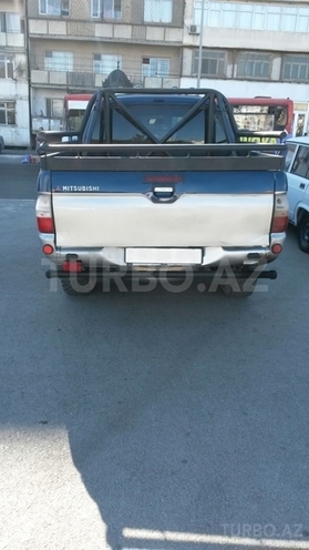 Mitsubishi L200 2003, 190,000 km - 2.5 l - Bakı
