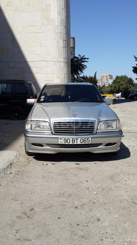 Mercedes C 200 1999, 162,000 km - 2.0 l - Bakı
