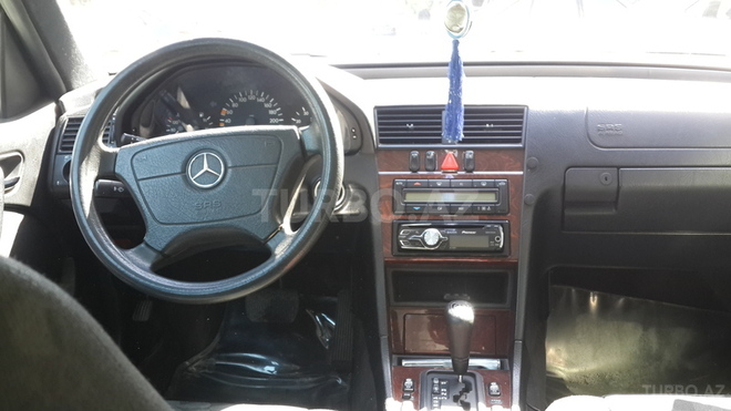 Mercedes C 200 1999, 162,000 km - 2.0 l - Bakı