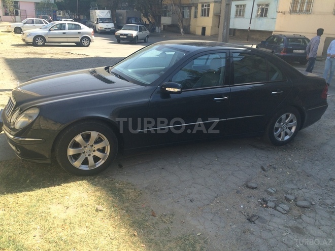 Mercedes E 270 2002, 198,000 km - 2.7 л - Bakı