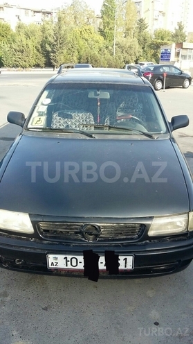 Opel Astra 1996, 195,000 km - 1.6 l - Bakı