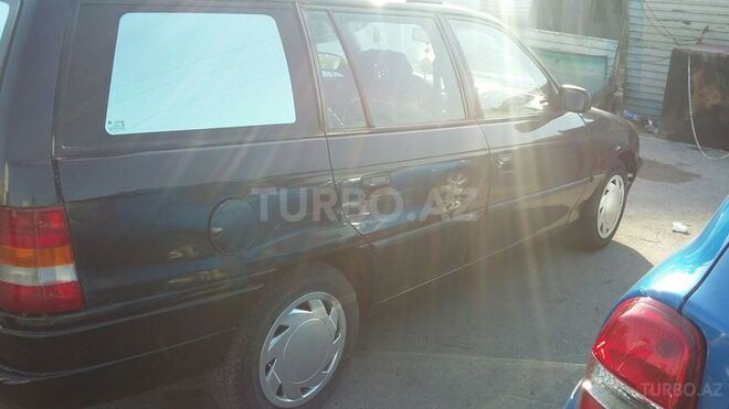 Opel Astra 1996, 195,000 km - 1.6 l - Bakı