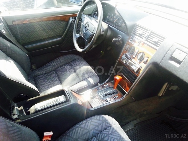 Mercedes C 180 1994, 286,900 km - 1.8 л - Bakı