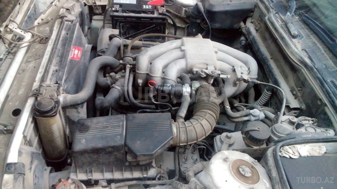 BMW 520 1989, 140,000 km - 2.0 l - Bakı