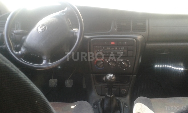 Opel Vectra 1999, 298,858 km - 1.6 l - Bakı