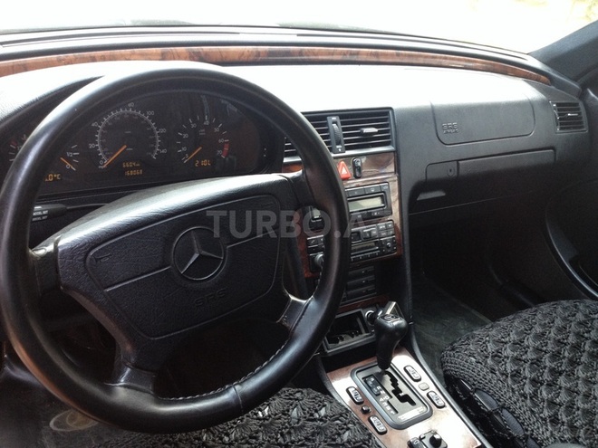 Mercedes C 230 1997, 168,000 km - 2.3 l - Bakı