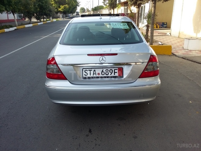 Mercedes E 220 2007, 151,000 km - 2.2 l - Bakı