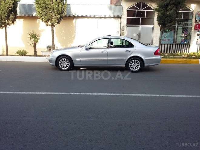 Mercedes E 220 2007, 151,000 km - 2.2 l - Bakı