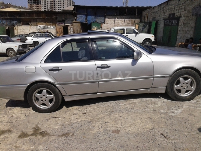 Mercedes C 180 1997, 165,000 km - 1.8 л - Bakı
