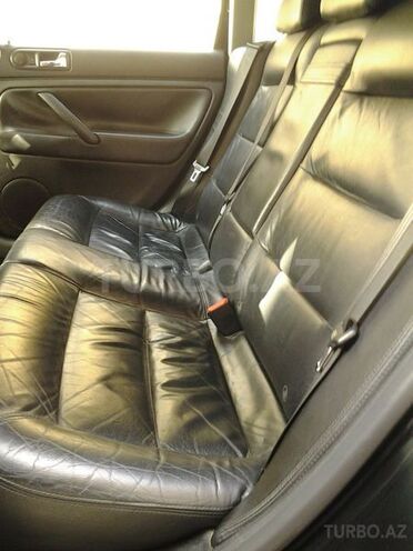 Volkswagen Passat 2004, 131,000 km - 1.8 l - Bakı