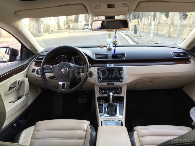 Volkswagen Passat 2011, 56,000 km - 2.0 л - Bakı