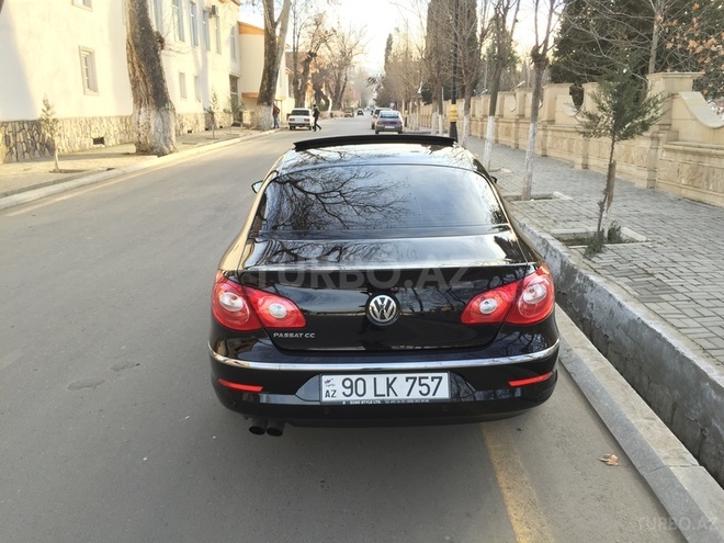 Volkswagen Passat 2011, 56,000 km - 2.0 л - Bakı