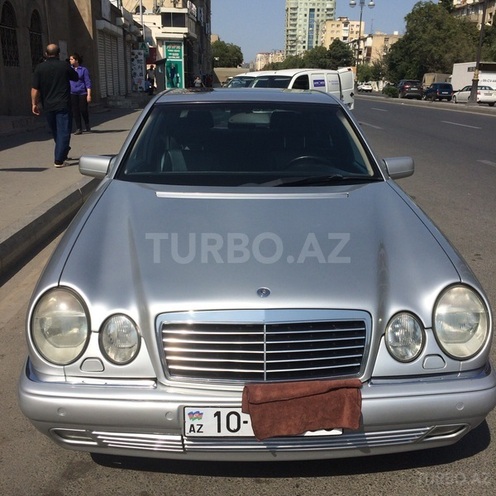 Mercedes E 240 1999, 211,000 km - 2.4 l - Bakı