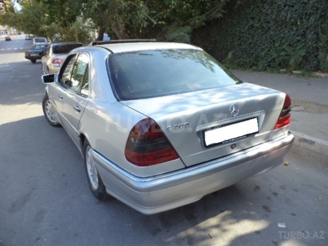Mercedes C 200 1997, 212,397 km - 2.0 l - Bakı