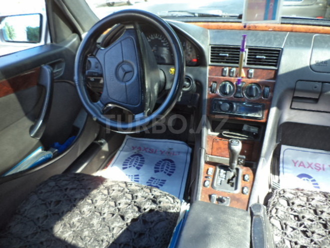 Mercedes C 200 1997, 212,397 km - 2.0 l - Bakı
