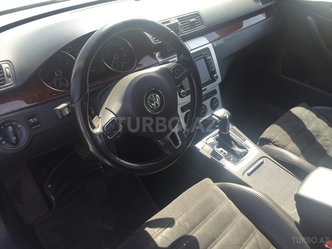 Volkswagen Passat 2010, 70,000 km - 1.8 l - Bakı