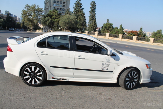 Mitsubishi Lancer 2008, 180,000 km - 2.0 л - Bakı