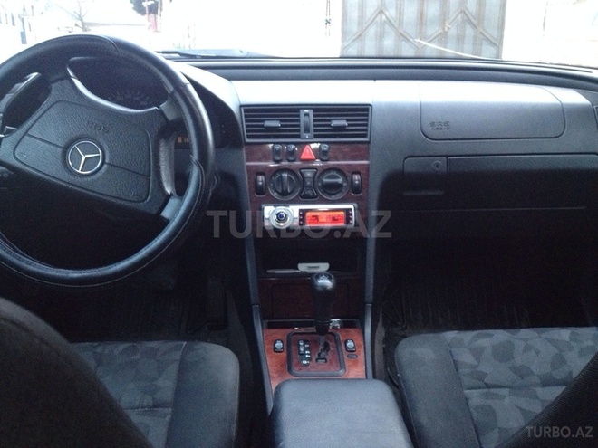 Mercedes C 180 1999, 210,000 km - 1.8 l - Bakı