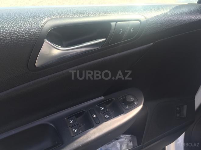Volkswagen Passat 2010, 70,000 km - 1.8 l - Bakı