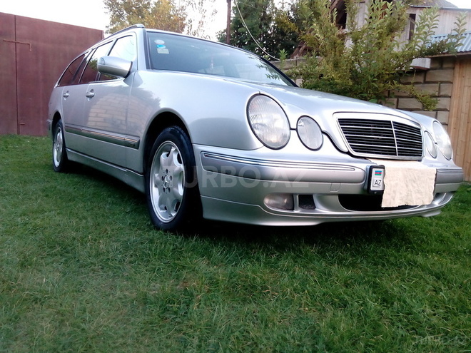 Mercedes E 220 2000, 315,000 km - 2.2 l - Bakı