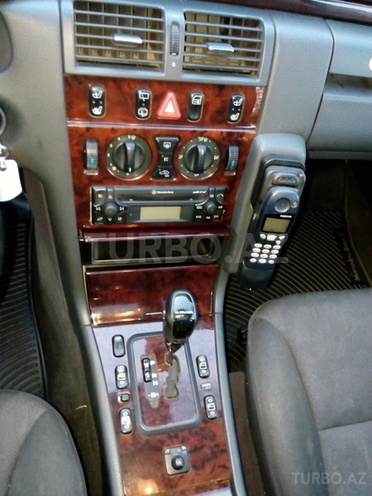 Mercedes E 220 2000, 315,000 km - 2.2 l - Bakı