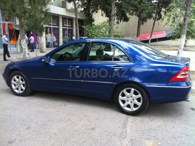 Mercedes C 200 2000, 181,350 km - 2.0 l - Bakı