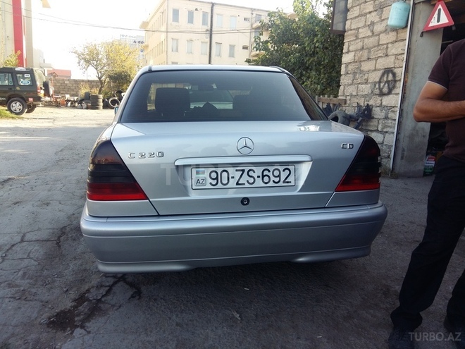 Mercedes C 220 1998, 198,000 km - 2.2 л - Bakı