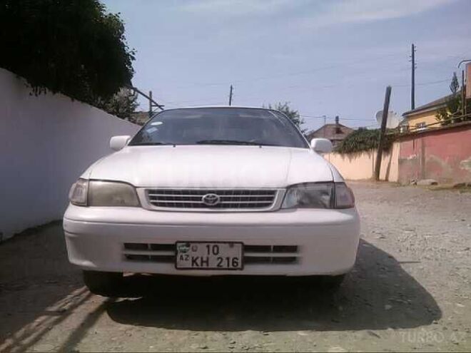 Toyota Corolla 1994, 380,000 km - 1.6 л - Bakı