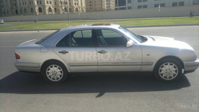 Mercedes E 280 1996, 320,000 km - 2.8 л - Bakı