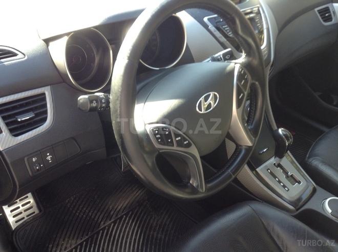 Hyundai Elantra 2013, 135,500 km - 1.8 l - Bakı