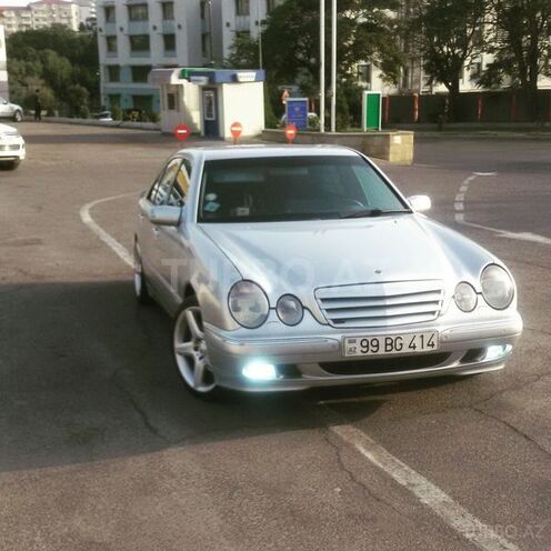 Mercedes E 280 1999, 275,000 km - 2.8 l - Bakı