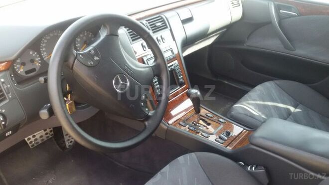 Mercedes E 280 1999, 275,000 km - 2.8 l - Bakı