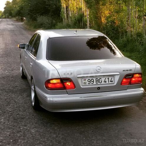 Mercedes E 280 1999, 275,000 km - 2.8 l - Bakı
