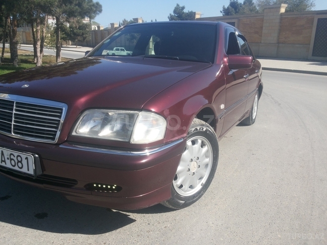 Mercedes C 220 1998, 257,000 km - 2.2 l - Bakı