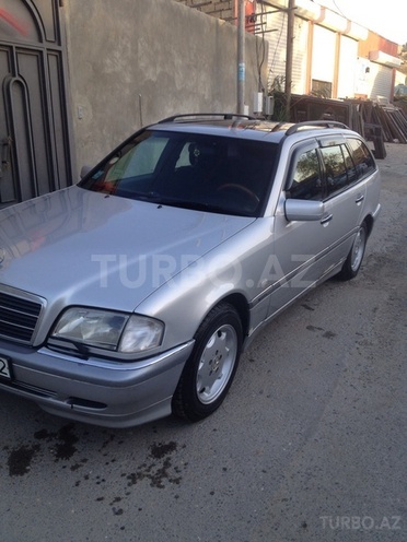 Mercedes C 240 2000, 225,000 km - 2.4 л - Bakı