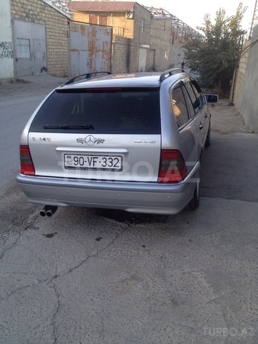 Mercedes C 240 2000, 225,000 km - 2.4 л - Bakı