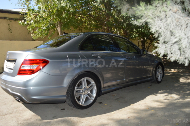 Mercedes C 350 2012, 71,000 km - 3.5 l - Bakı