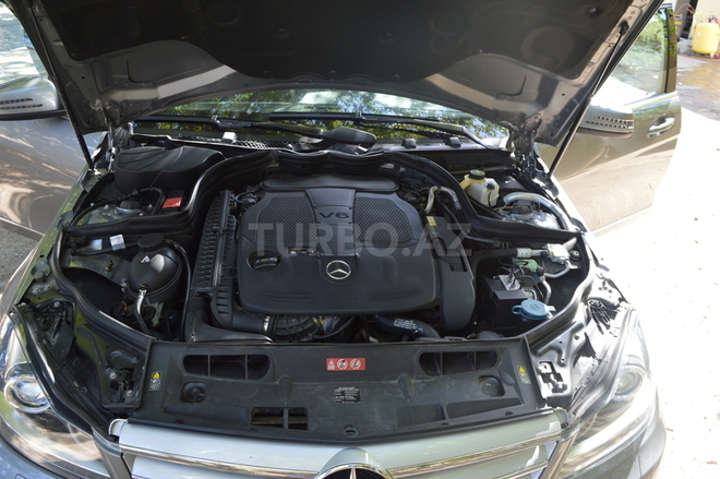 Mercedes C 350 2012, 71,000 km - 3.5 l - Bakı