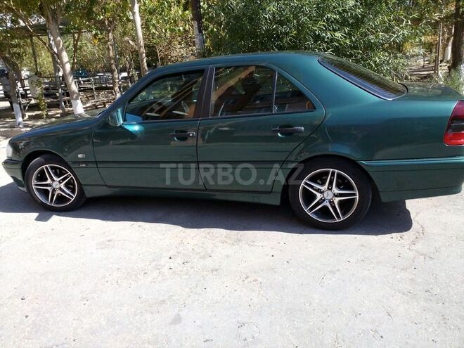 Mercedes C 220 1998, 150,000 km - 2.2 l - Bakı