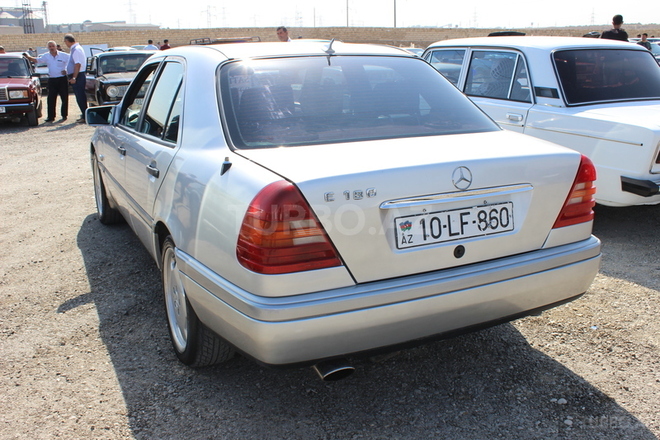 Mercedes C 180 1993, 250,000 km - 1.8 л - Bakı