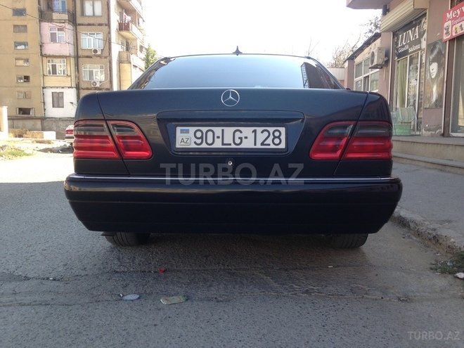 Mercedes E 230 1998, 250,000 km - 2.3 l - Bakı