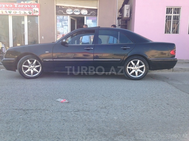 Mercedes E 230 1998, 250,000 km - 2.3 l - Bakı