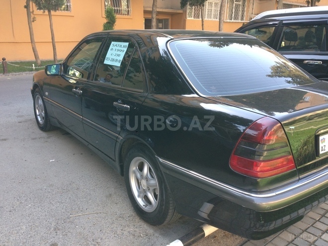 Mercedes C 230 1999, 194,500 km - 2.3 l - Bakı