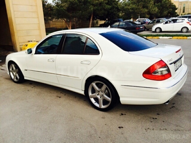 Mercedes E 350 2008, 93,000 km - 3.5 l - Bakı