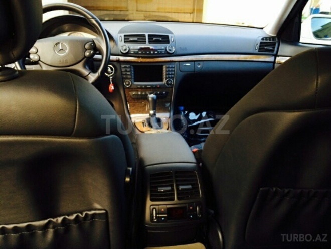 Mercedes E 350 2008, 93,000 km - 3.5 l - Bakı